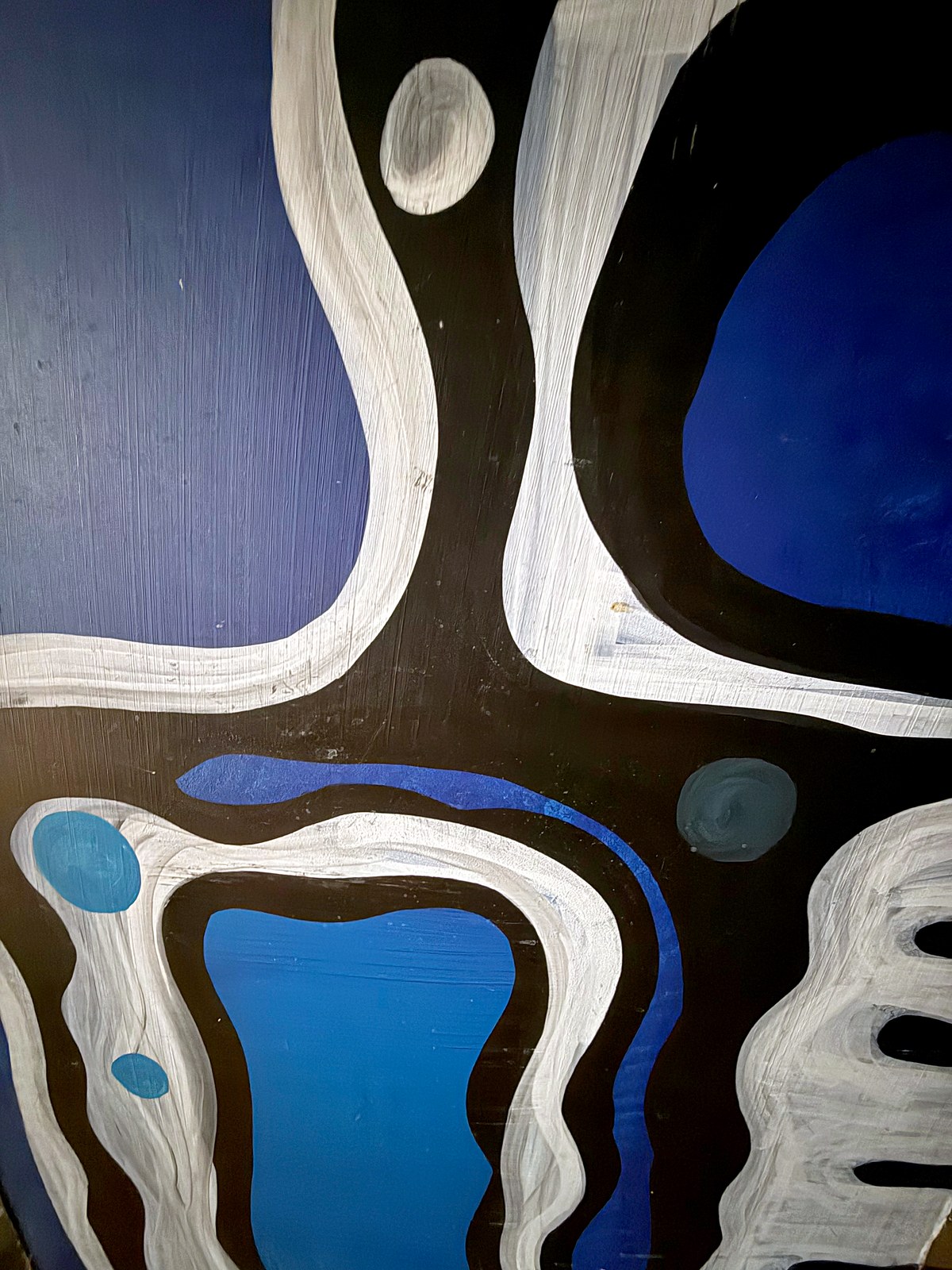 Lot 231 — Blue Totem with White Rivers - Image 5