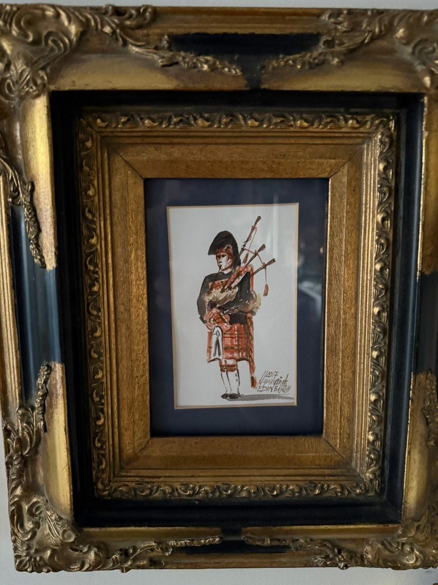 Lot 128 — Bagpiper in a Double Gilt Frame - Image 3